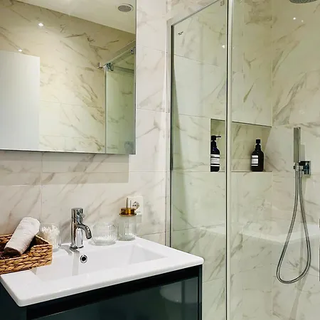 Elegant Sky With Daire